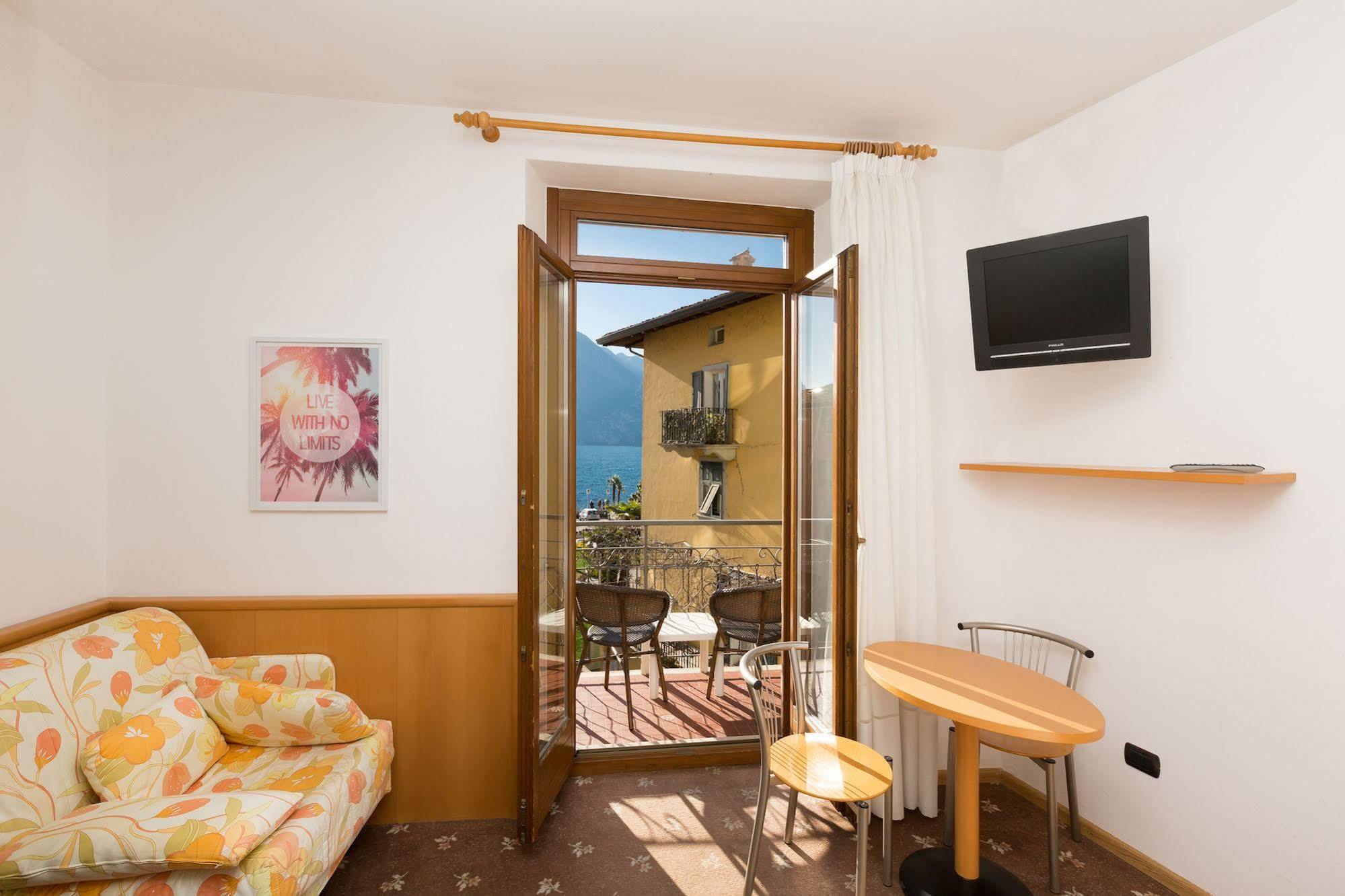 Bed and Breakfast Casa Nataly Торболе Экстерьер фото